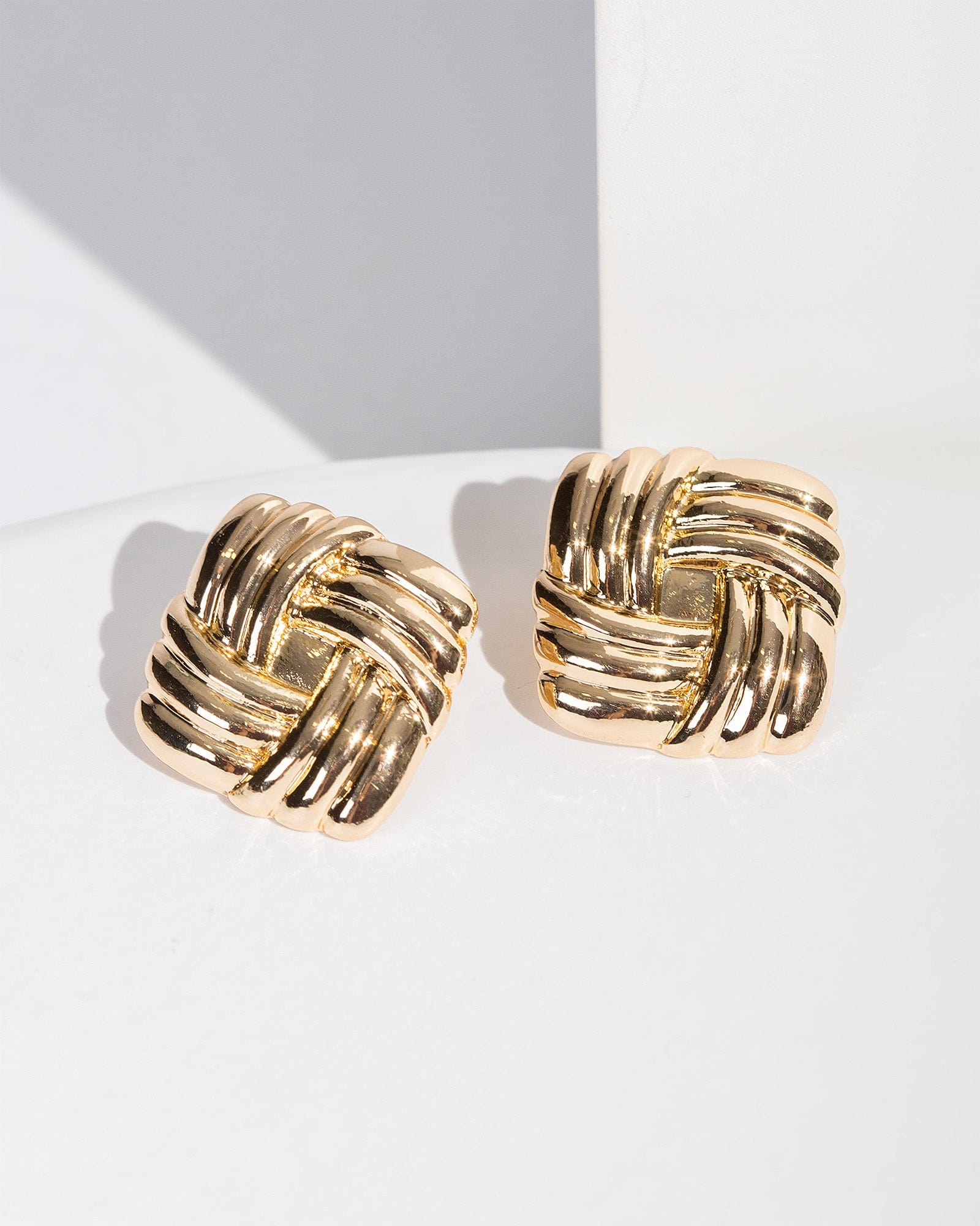 Gold Line Texture Square Large Stud Earrings1