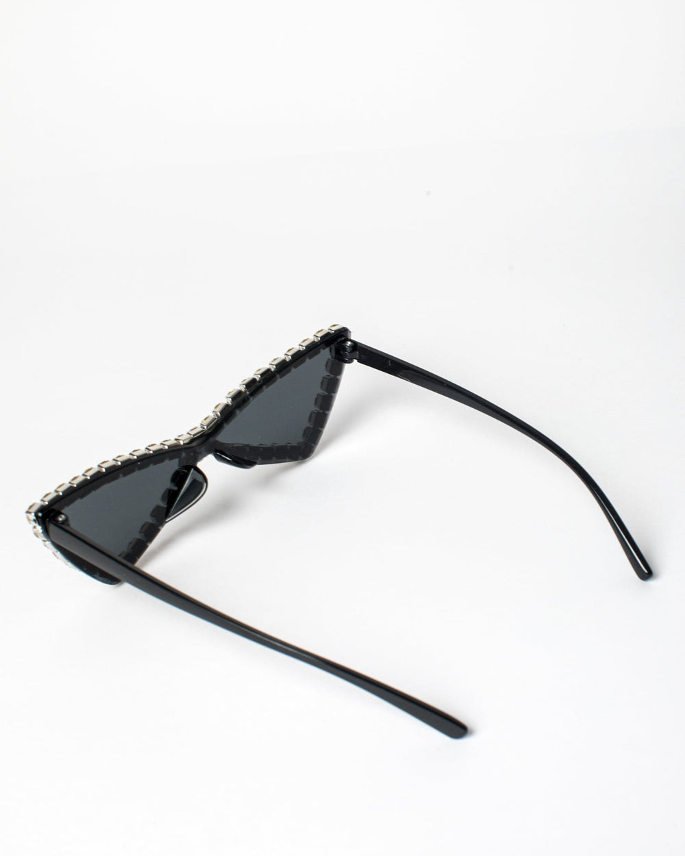 Black Cat-Eye Fierce Crystal Sunglasses | colette hayman display picture 3