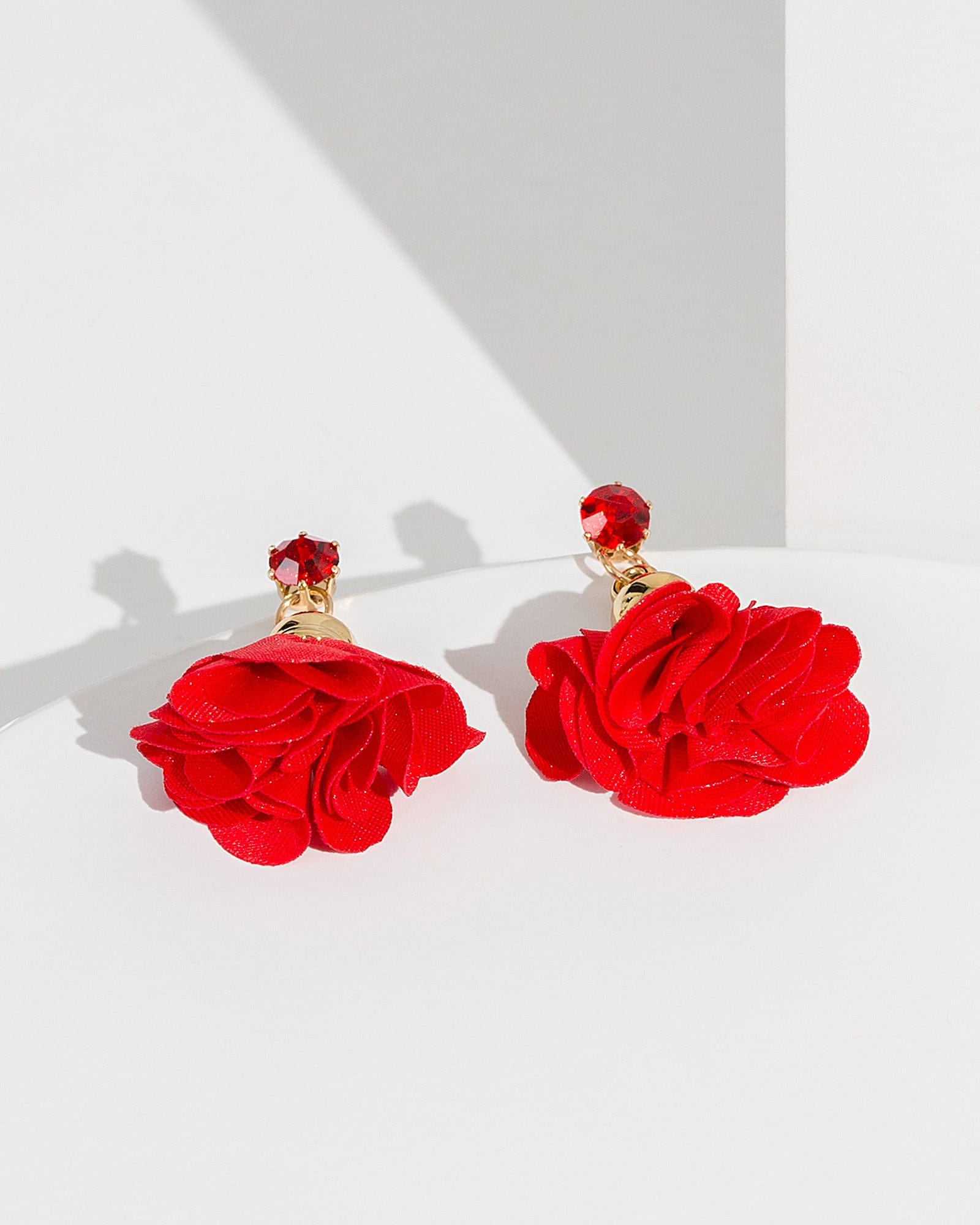 Red Raffia Flower Earrings: Shop Now for Unique Jewelry – Jewelry Bubble